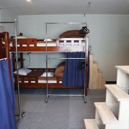 J-Hoppers Beppu Guesthouse ジェイホッパーズ別府ゲストハウス Buitenkant foto