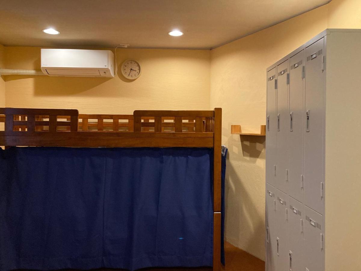 J-Hoppers Beppu Guesthouse ジェイホッパーズ別府ゲストハウス Buitenkant foto