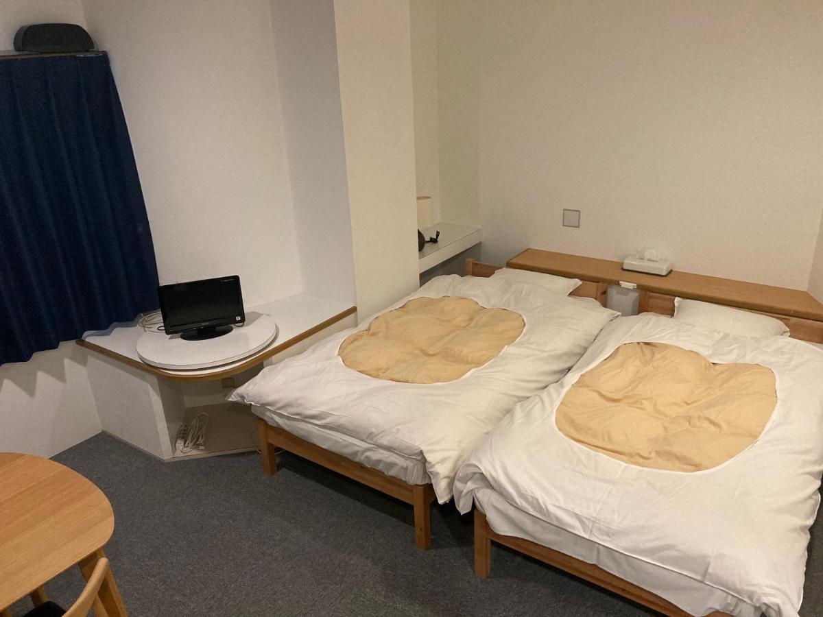 J-Hoppers Beppu Guesthouse ジェイホッパーズ別府ゲストハウス Buitenkant foto